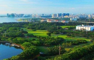 中國(guó)前四大(dà)園林(lín)城(chéng)市(shì)，綠(lǜ)化(huà)率都(dōu)超過40，隻有(yǒu)一(yī)座城(chéng)市(shì)屬北(běi)方